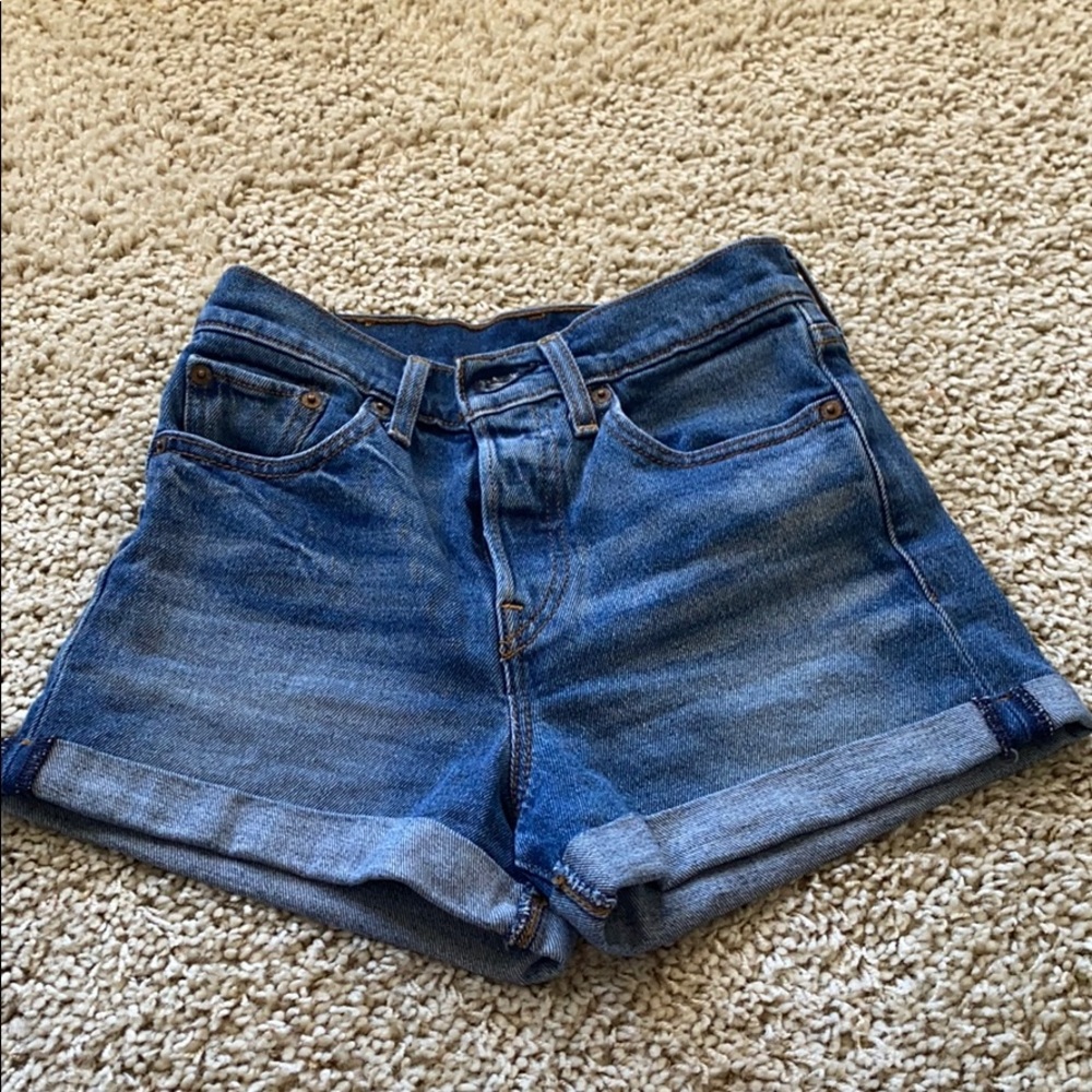 Levi Denim Shorts size 24